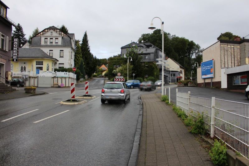 Westerwaldstr. 84 (B 256)