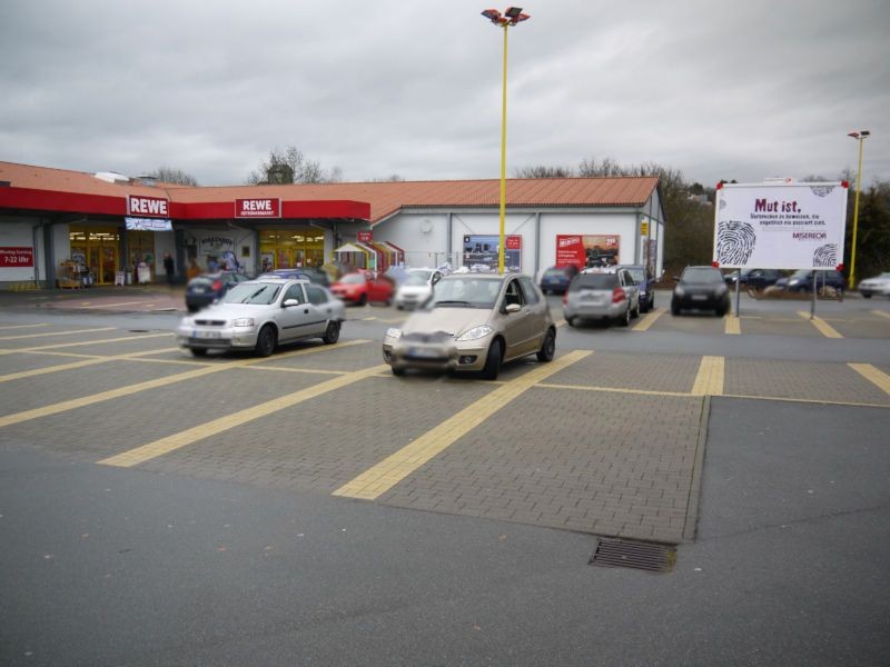 Bahnhofstr. 17  / Rewe Sto. 2 Si. EInf.