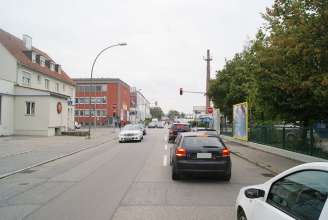 Neidenburger Str.  - Siemenstr. Ampel re.