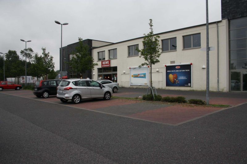 Bülowstr. 6 neb. Eing. Rewe