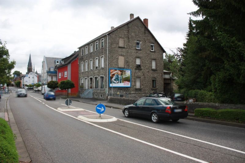 Bahnhofstr. 27  quer