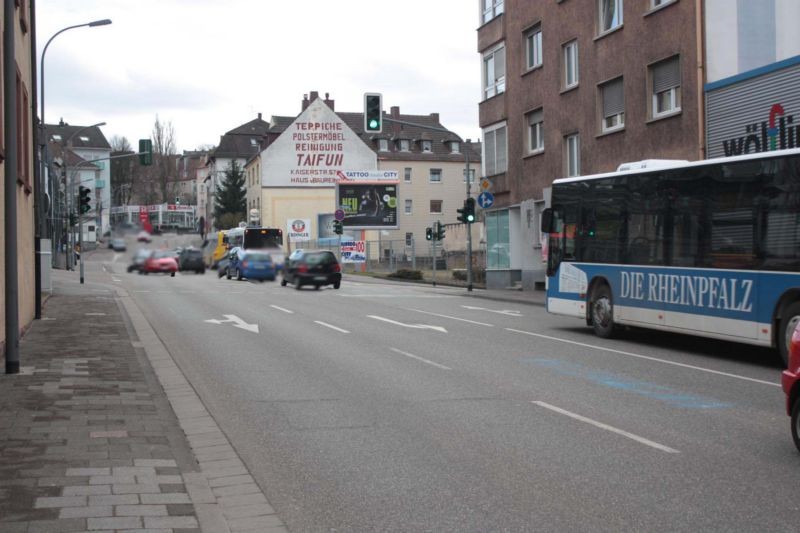 Schäferstr. 64  / Pfarrgasse (L 482) VS quer