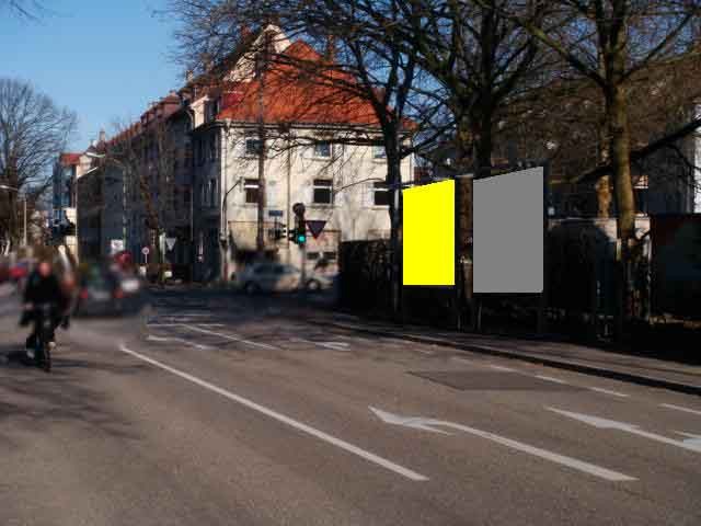 Ferdinand-Weiß-Str. 7-9  v. Eschholzstr. li. Seite