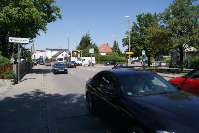 Freisinger Str.  / Melkstattstr. quer