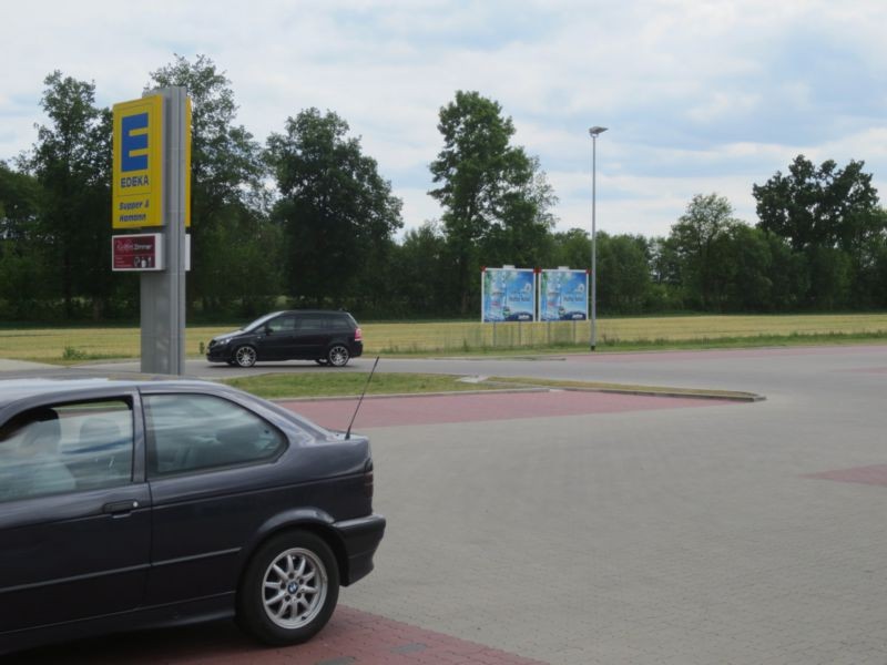 Lüneburger Str. 120  / Edeka Einf. (PP)