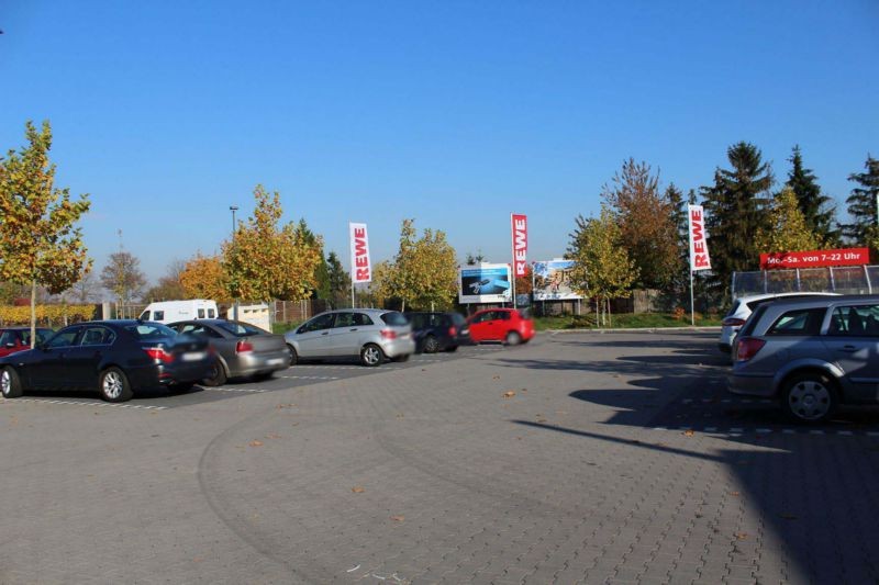 Im Schweizertal  / Kolpingstr. 90 / Rewe (PP)