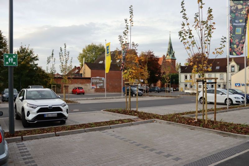 Coppenbrügger Landstr. 11 / Si. Edeka (PP)