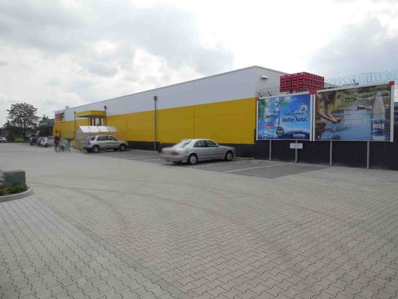 Bielefelder Str. 139-141  / Trinkgut re. neb. Eing.