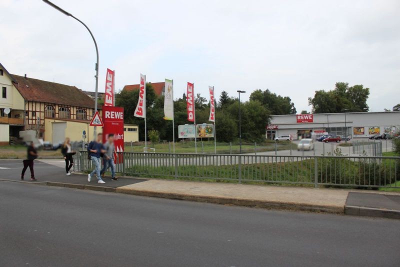 Bahnhofstr. 5  / Einf. Rewe