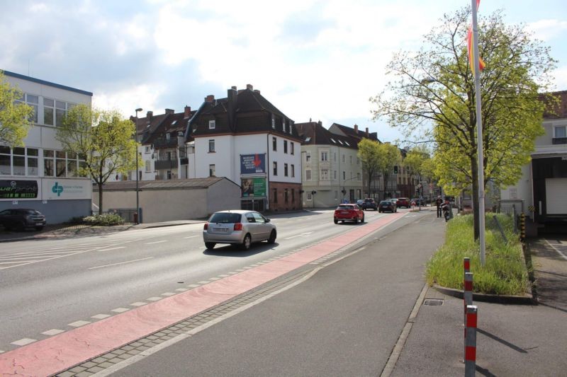 Schönbornstr. (B 26)  / Glattbacher Str. 42 oben