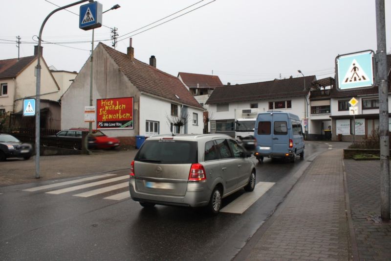 Pirmasenser Str. 2  / geg. VR-Bank quer