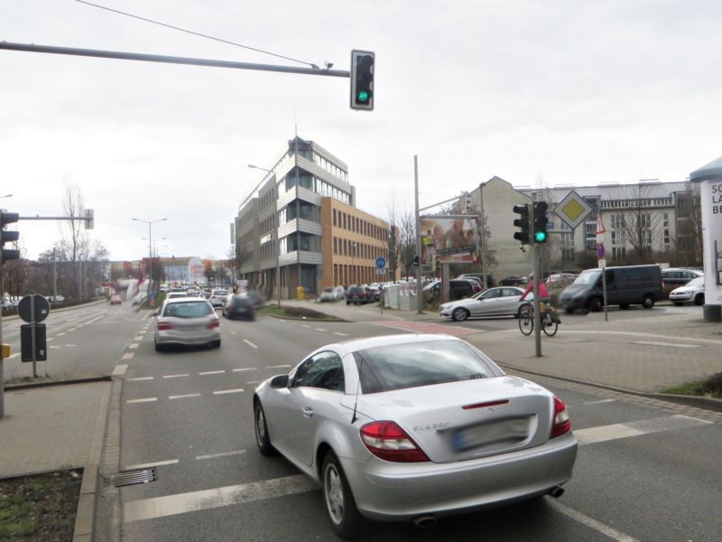 Ludwig-Erhard-Str. (B 2)  / Reudnitzer Str. VS