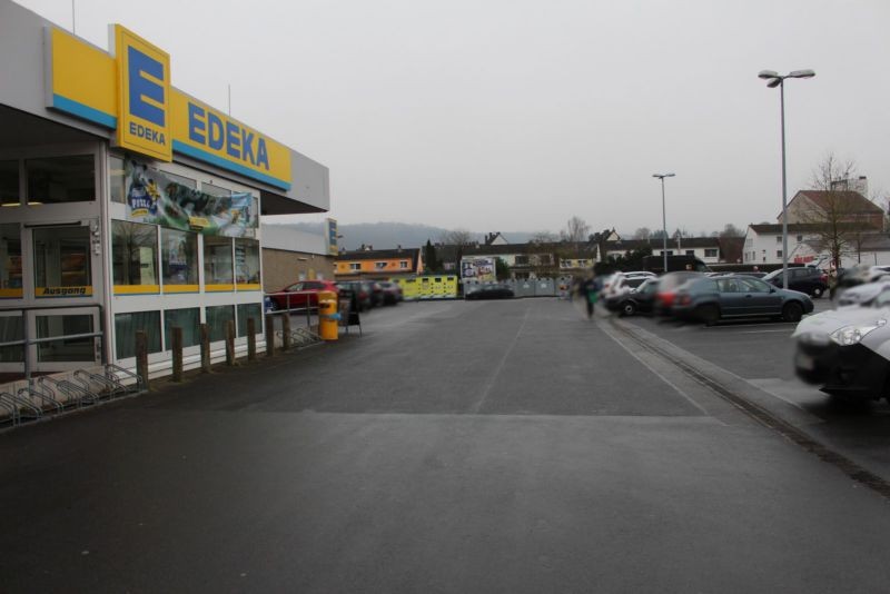 Auf der Lach 7  / Raumbacher Str. 42 / Edeka (PP)