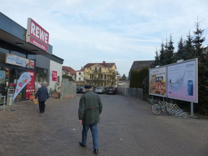 Kreuzstr. 1  / Rewe geg. Eing.