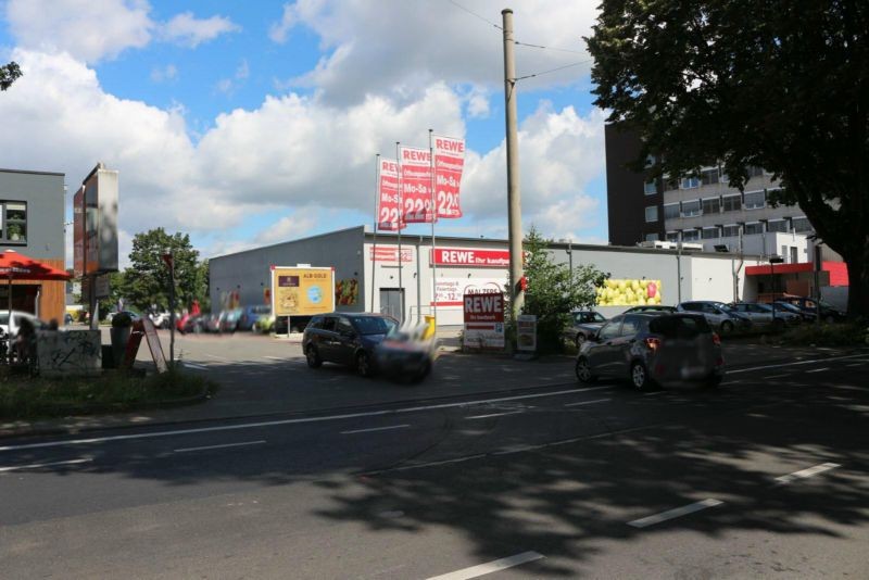 Duisburger Str. 531 (B 231)  / Rewe Si. Einf.