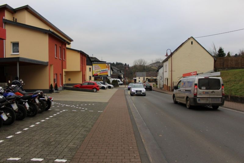St.-Vither-Str. 47 (B 410)  RS