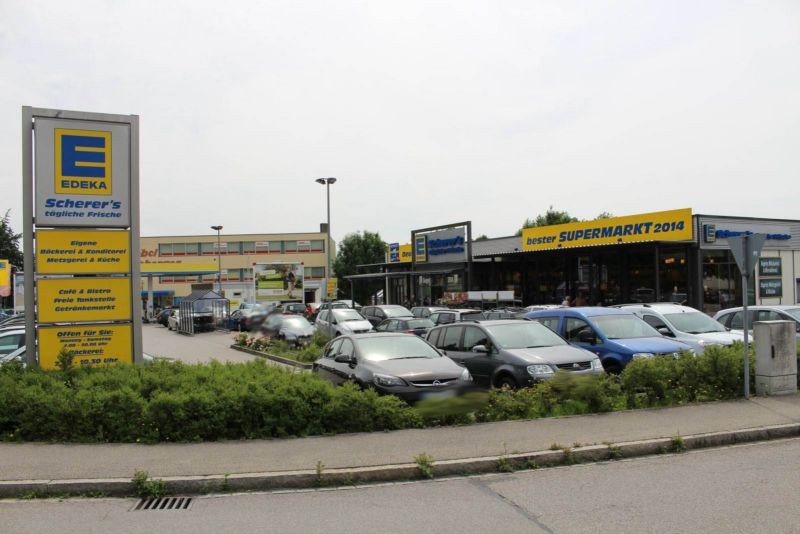 Herzog-Otto-Str. 11  / Edeka neb. Eing. re.