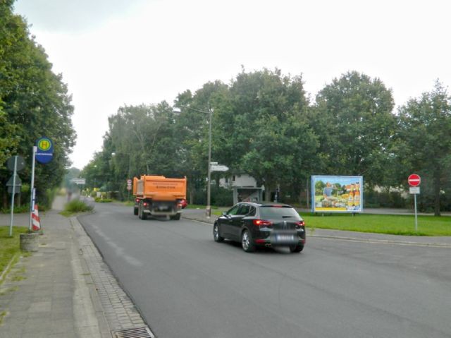 Alt Godshorn 127/Weißer Weg Kreisel re. quer