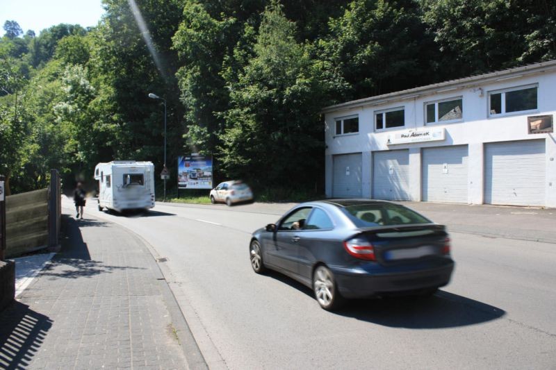 Mainzer Str. 105 (B 422)  / neb. Fa. Paul-Adam quer