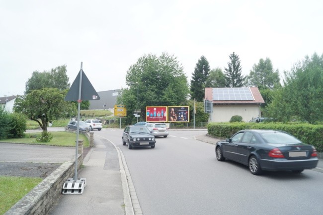 Flinsbacher Str. 1  / Von-Hindenburgstr. quer