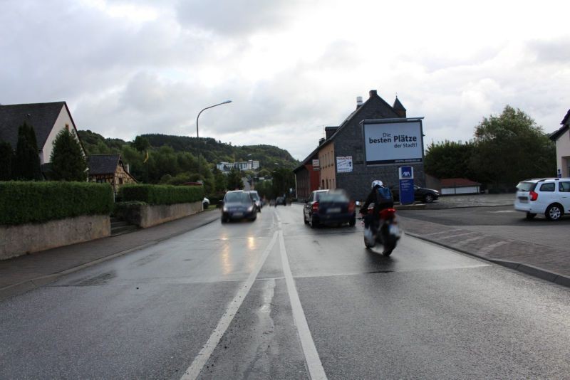 Sarresdorfer Str. 31 (B 410)  VS