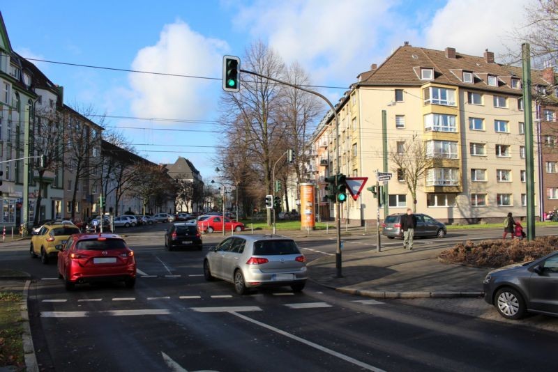 Aachener Str. 107 vor Im Dahlacker