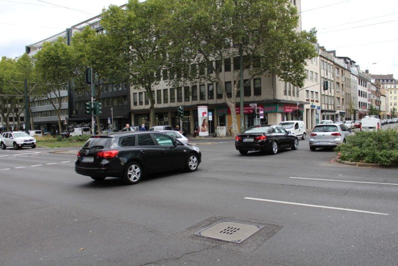 Berliner Allee hinter  Bahnstr.