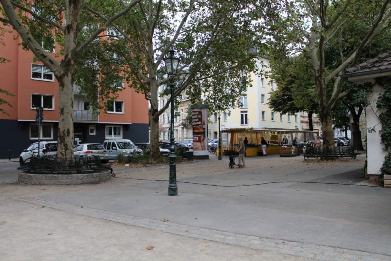 Bürgerstr. ggü. 2 am Friedensplätzchen