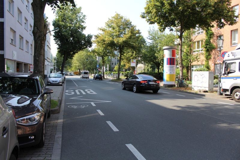 Löricker Str. 2 hinter ggü. Kaarster Weg