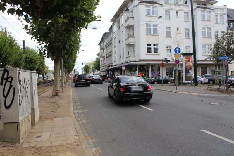 Markgrafenstr. ggü. 1 Mittelinsel vor Luegallee