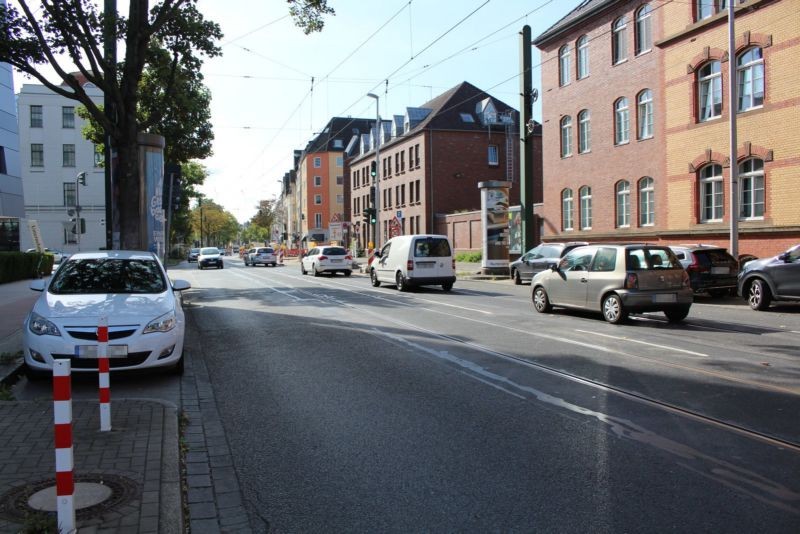 Ulmenstr. 132 vor ggü. Rheinmetall-Allee