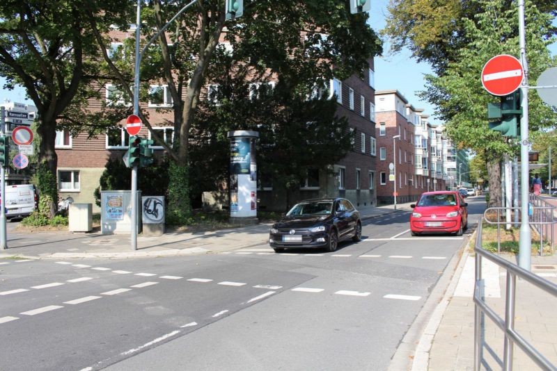 Hansaallee 33 vor Heerdter Sandberg