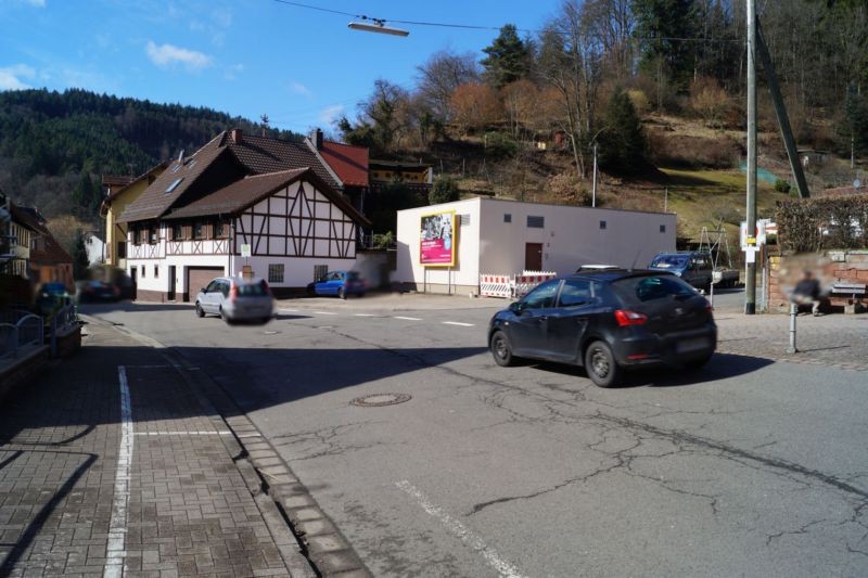 Hauptstr.  / Friedhofstr.