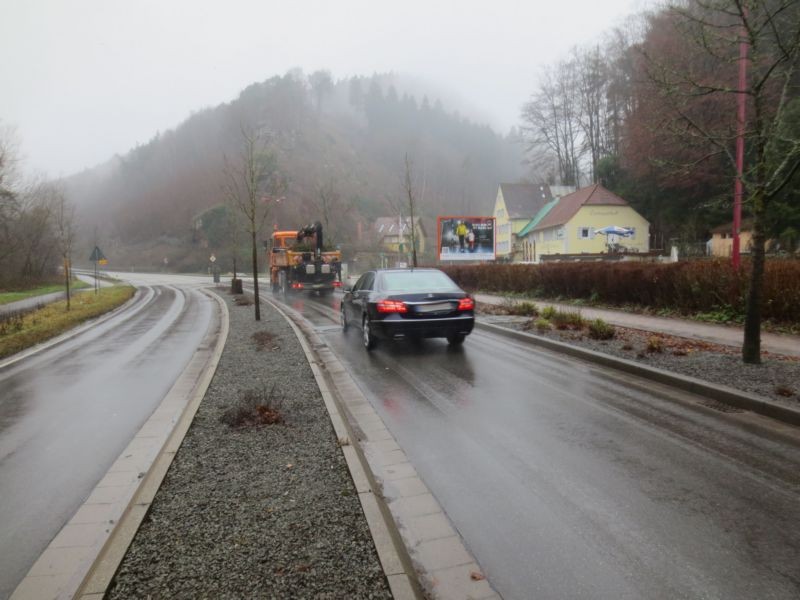 Hauptstr. 1 (B 37)  VS quer