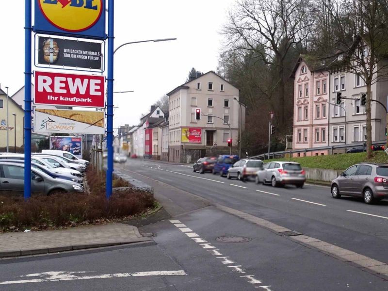 Ruhrstr. 55 (B 229)  quer