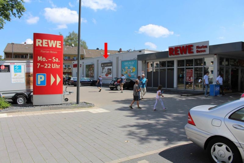 Thüringer Platz 28  / Rewe Si. Einf.