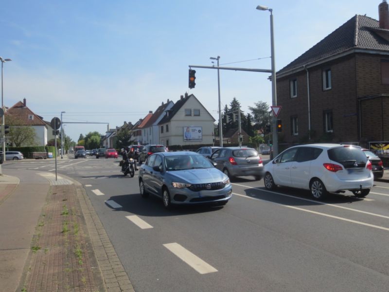 Messeweg 22 (B 248)  / Berliner Str.