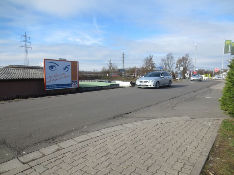 Am Koehlwäldchen  / Raiffeisenstr. 2a