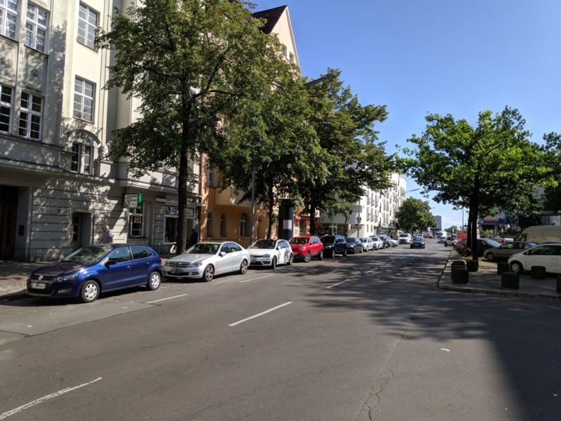 Königin-Elisabeth-Str. 8 hinter Fredericiastr.