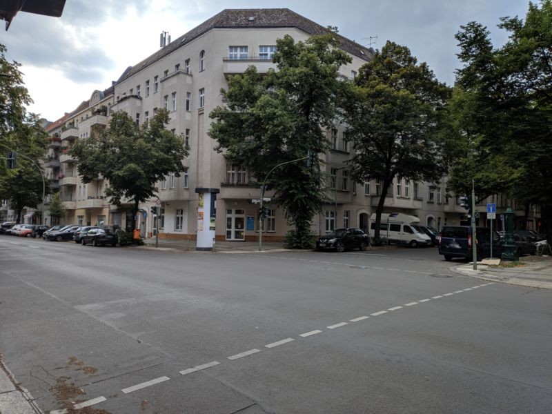 Helmholtzstr. 31 hinter Pascalstr.