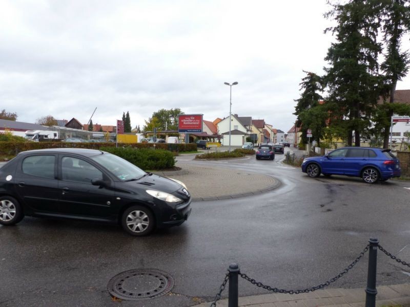 Neue Landstr. 68  RS