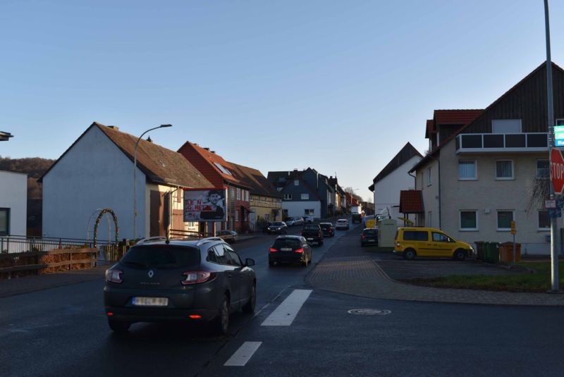 Wolfhager Str. 58 (B 251) geg. Blumensteiner Str. RS