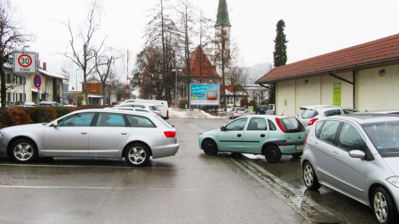 Martin-Luther-Str. 2  / Feneberg VS