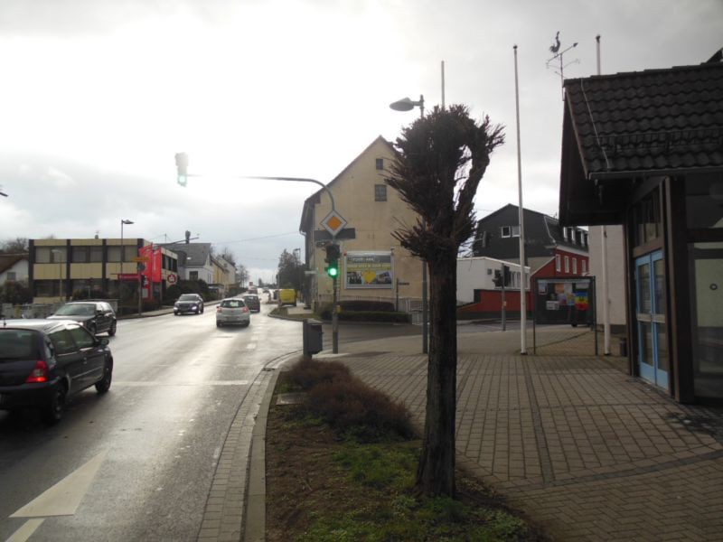 Hauptstr. 54  re.