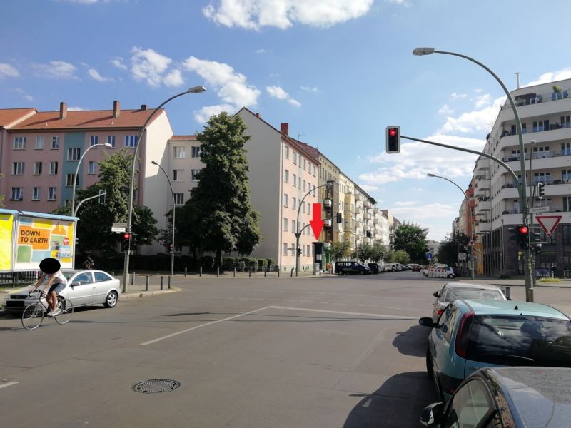 _KNR/Thaerstr.25 vor Eldaner Str.