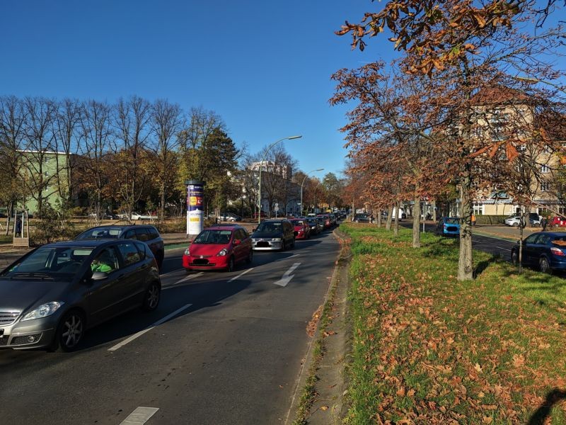 Louise-Schröder-Platz vor Seestr.