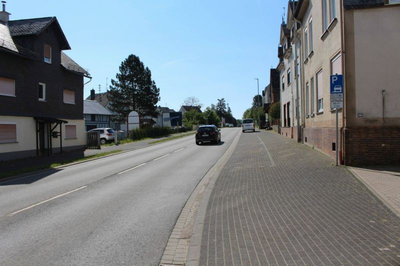 Bäderstr. 22  (B 260) RS