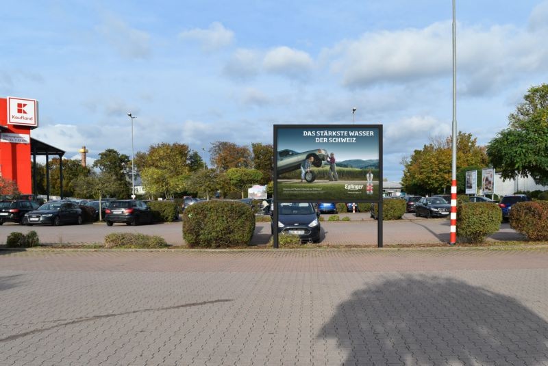 Thüringer Str. 28  / Kaufland / Si. Einf. re.