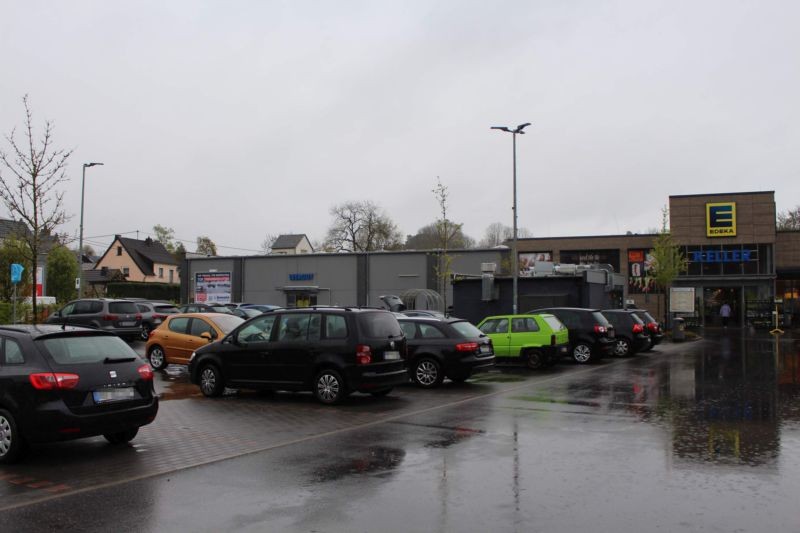 Burgstr. 4  / li. neb. Eing.