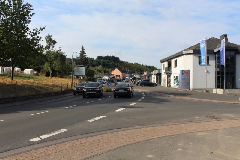 St.-Vither-Str. 63 (B 410)  RS